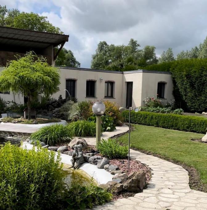 Appartement Calme Au Coeur Du Jardin Violaines Esterno foto